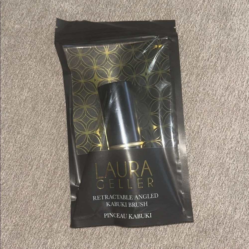 {Laura Geller} Retractable Angled Kabuki Brush, Multiple Available, Flawless